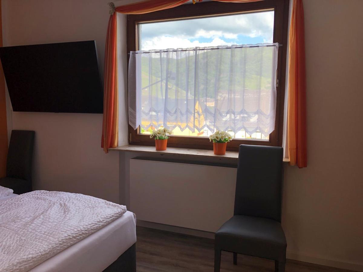Ferienwohnung Joanna Mit Burgblick Bernkastel-Kues Exterior foto